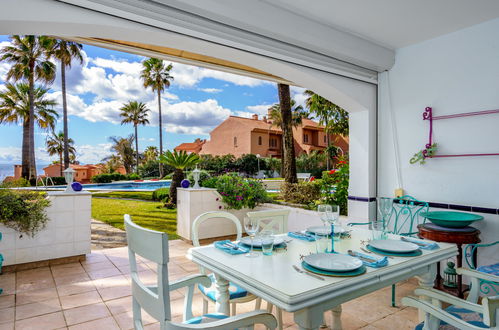 Photo 5 - 3 bedroom House in Estepona with swimming pool and sea view