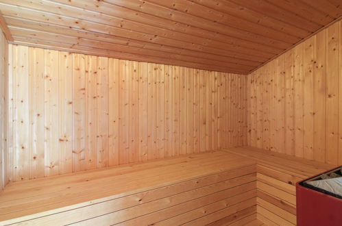 Photo 20 - 3 bedroom House in Harrerenden with terrace and sauna