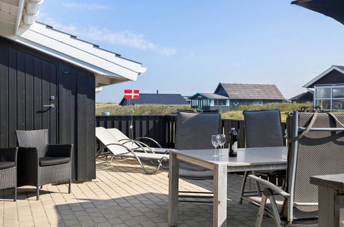 Foto 8 - Casa con 3 camere da letto a Harrerenden con terrazza e sauna