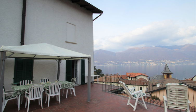 Foto 1 - Apartment mit 2 Schlafzimmern in Porto Valtravaglia mit terrasse und blick auf die berge