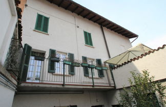 Foto 3 - Apartment mit 2 Schlafzimmern in Porto Valtravaglia mit terrasse und blick auf die berge