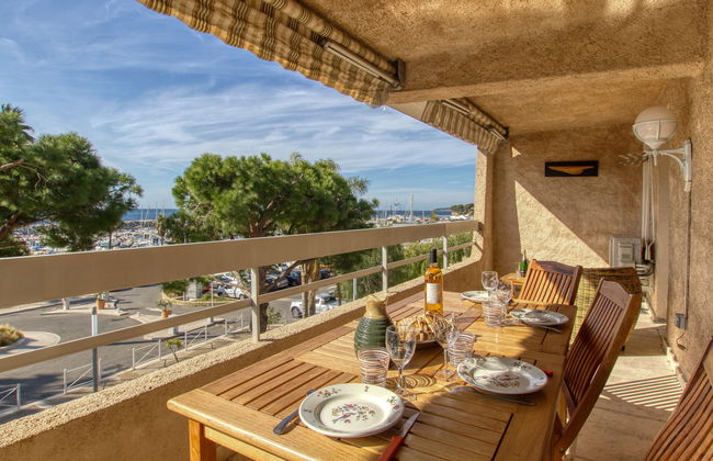 Apartamento de 2 quartos em Saint-Cyr-sur-Mer com terraço - Foto 1