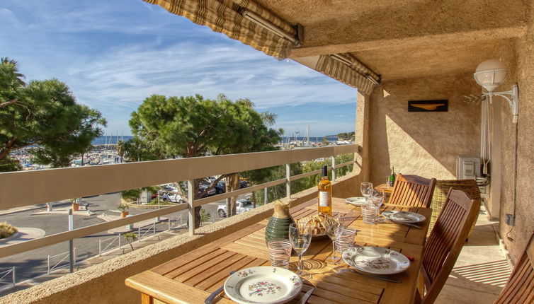 Foto 1 - Appartamento con 1 camera da letto a Saint-Cyr-sur-Mer con terrazza e vista mare