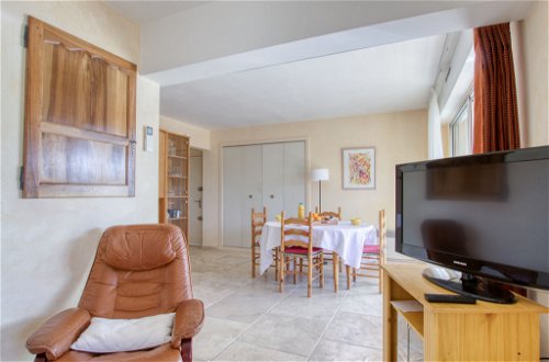 Foto 7 - Appartamento con 1 camera da letto a Saint-Cyr-sur-Mer con terrazza e vista mare
