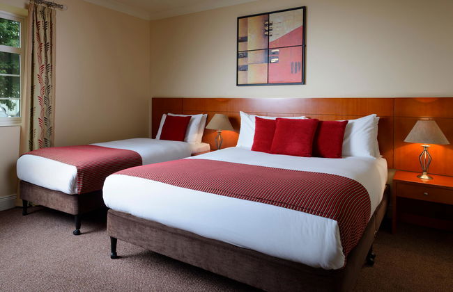 The Gleneagle Apartments - Photo 1