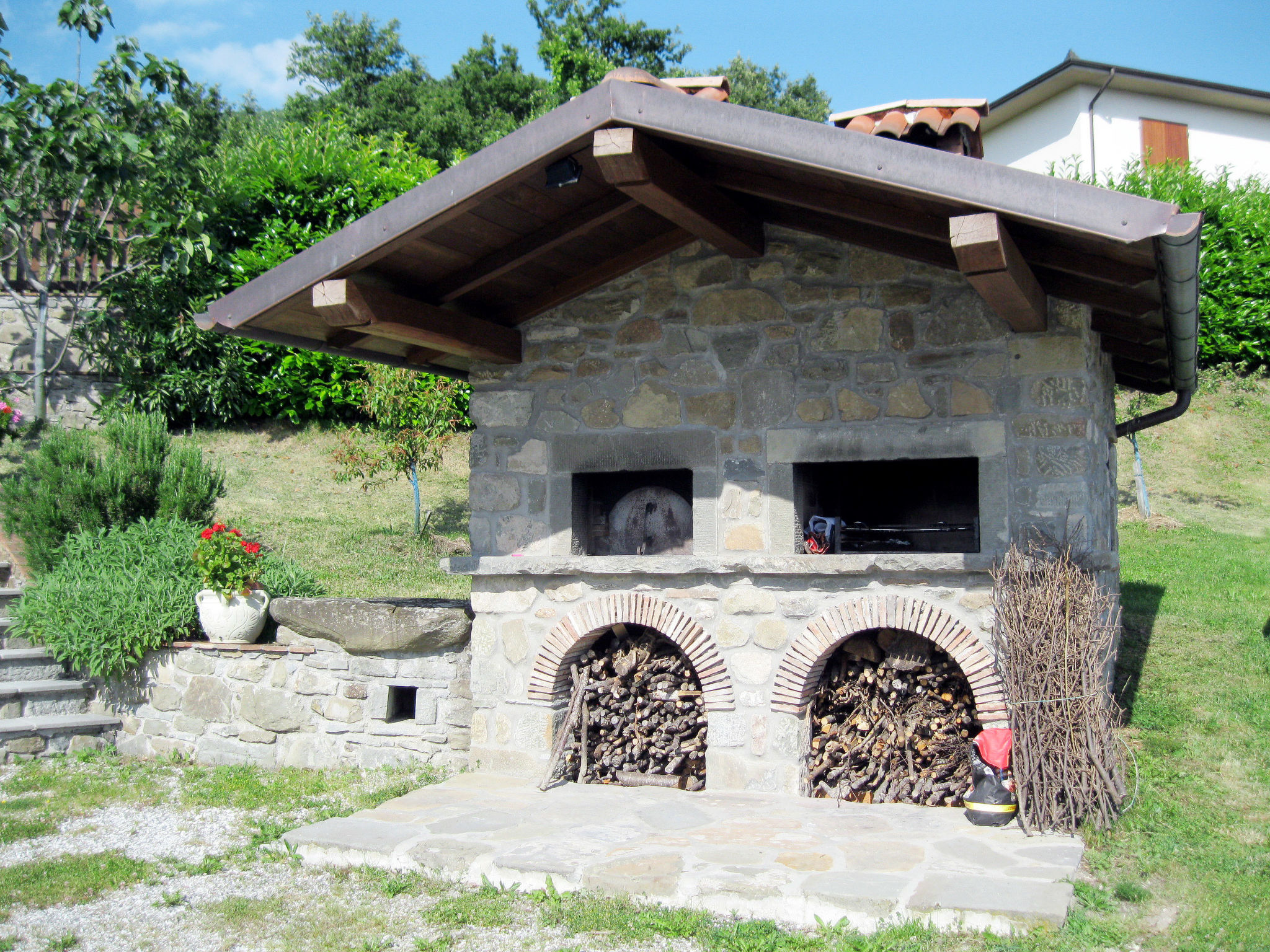 Foto 28 - Apartamento de 3 habitaciones en San Romano in Garfagnana con piscina privada y jardín