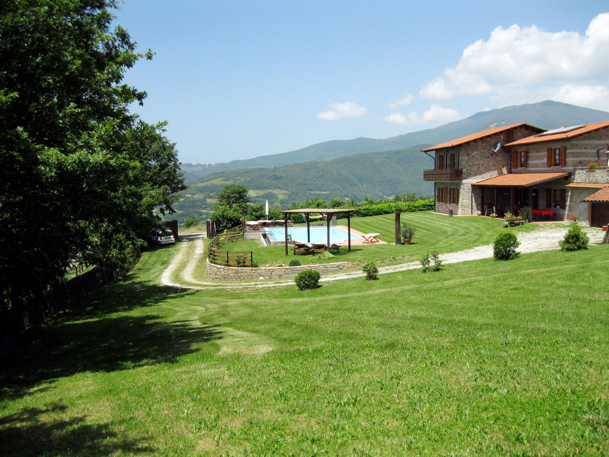 Foto 26 - Apartamento de 3 habitaciones en San Romano in Garfagnana con piscina privada y jardín