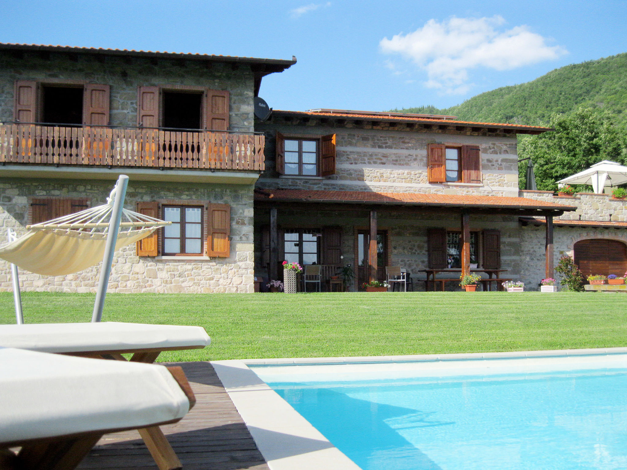 Foto 2 - Apartamento de 3 quartos em San Romano in Garfagnana com piscina privada e jardim