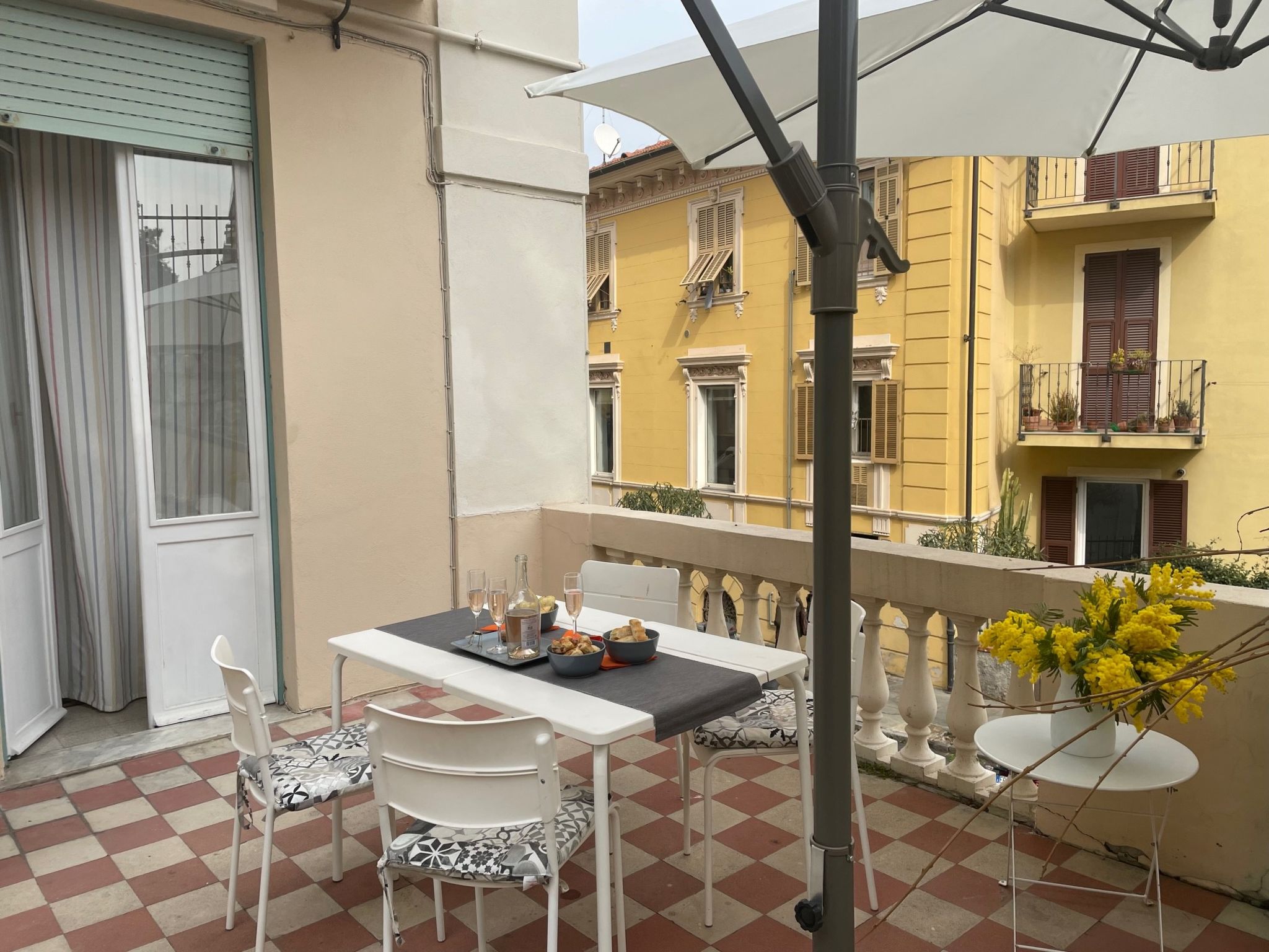 Photo 18 - Appartement de 2 chambres à Imperia avec terrasse et vues à la mer