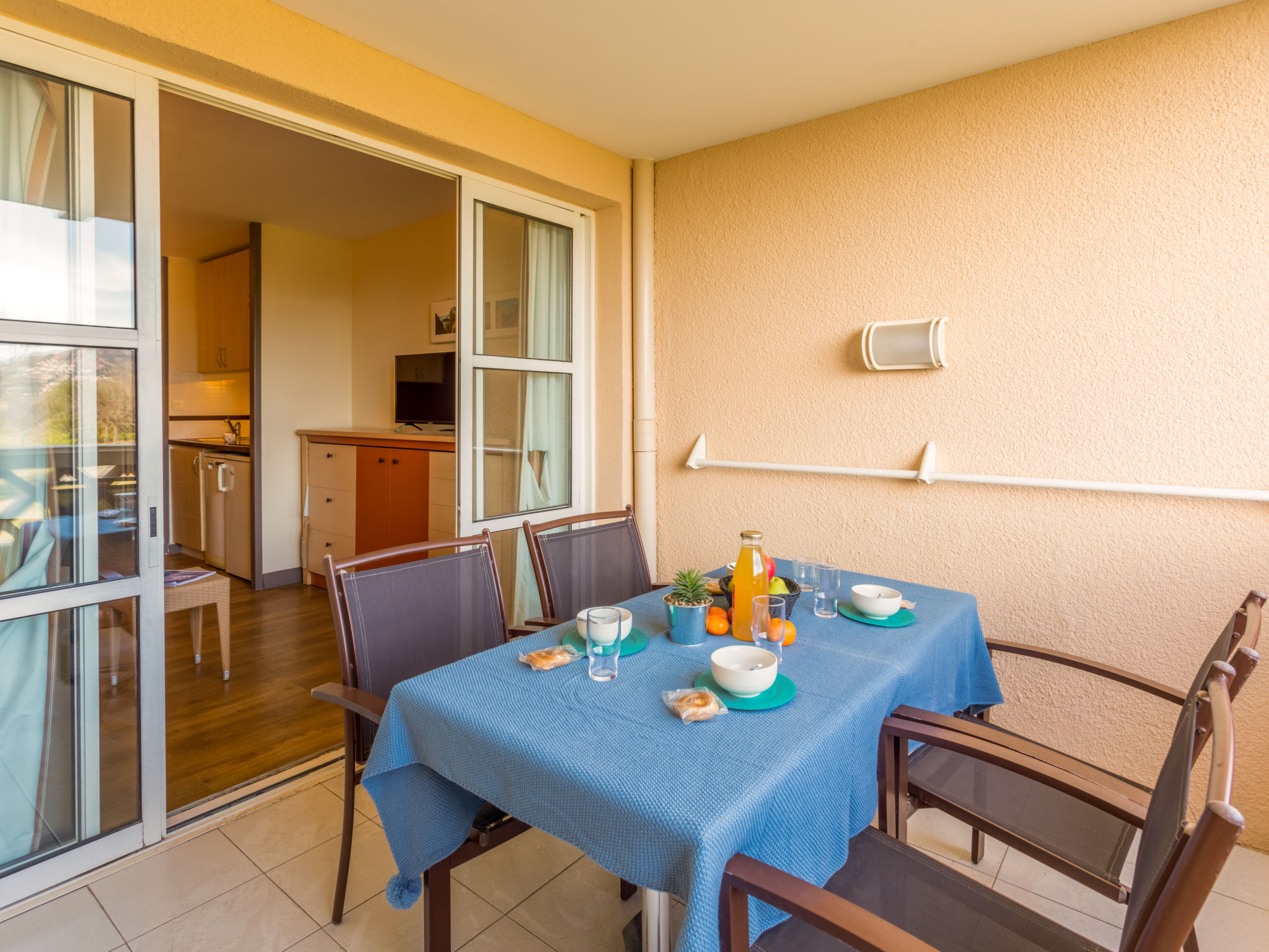 Foto 14 - Apartamento de 1 habitación en Saint-Raphaël con piscina y vistas al mar