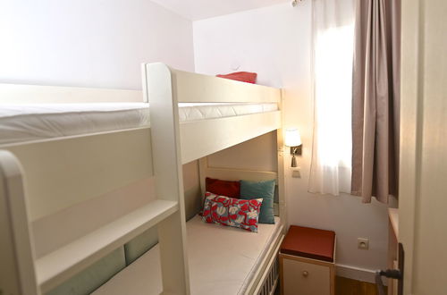 Foto 4 - Apartamento de 2 quartos em Saint-Raphaël com piscina e jardim