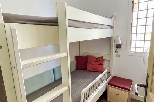 Foto 16 - Apartamento de 2 quartos em Saint-Raphaël com piscina e jardim