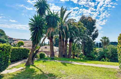 Foto 7 - Appartamento con 2 camere da letto a Saint-Raphaël con piscina e giardino