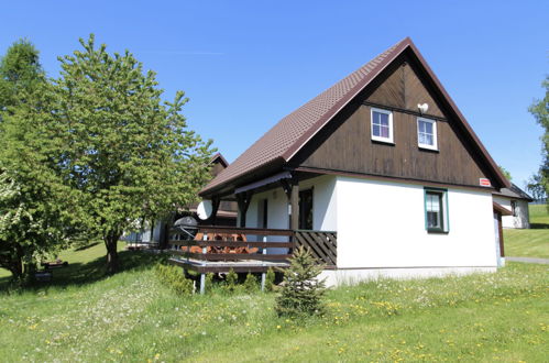 Foto 1 - Casa con 3 camere da letto a Černý Důl con piscina e vista sulle montagne