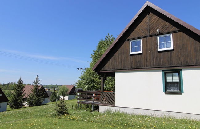 Casa de 3 quartos em Černý Důl com piscina e jardim - Foto 14