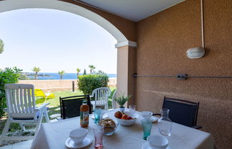 Photo 1 - 1 bedroom Apartment in Saint-Raphaël with swimming pool and garden