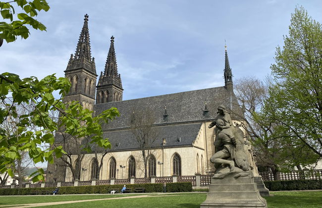 Casa de 2 quartos em Praga com piscina e jardim - Foto 27
