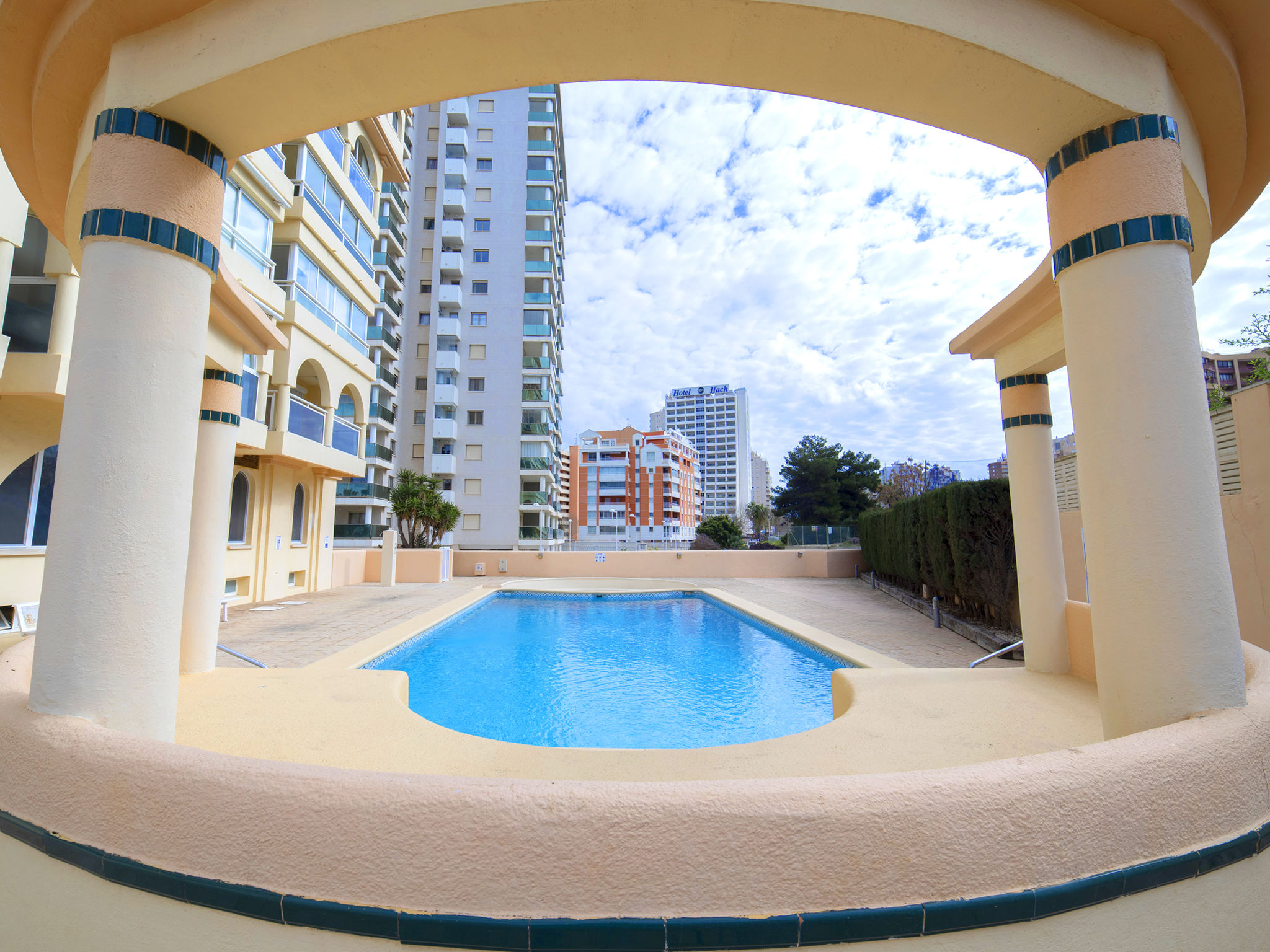 Foto 3 - Apartamento de 2 habitaciones en Calpe con piscina y vistas al mar