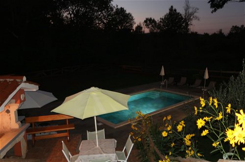 Foto 31 - Appartamento con 1 camera da letto a Raša con piscina privata e vista mare