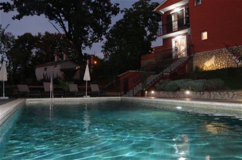 Foto 26 - Apartamento de 1 quarto em Raša com piscina privada e vistas do mar
