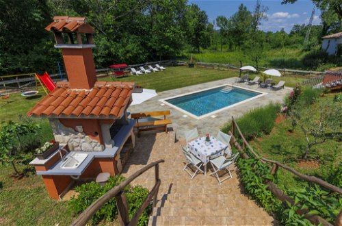 Foto 6 - Apartamento de 1 habitación en Raša con piscina privada y vistas al mar