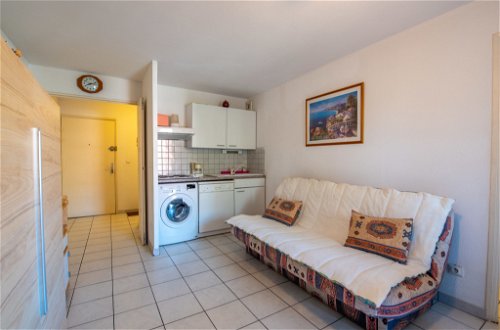 Foto 7 - Apartamento de 1 quarto em Cavalaire-sur-Mer com terraço e vistas do mar