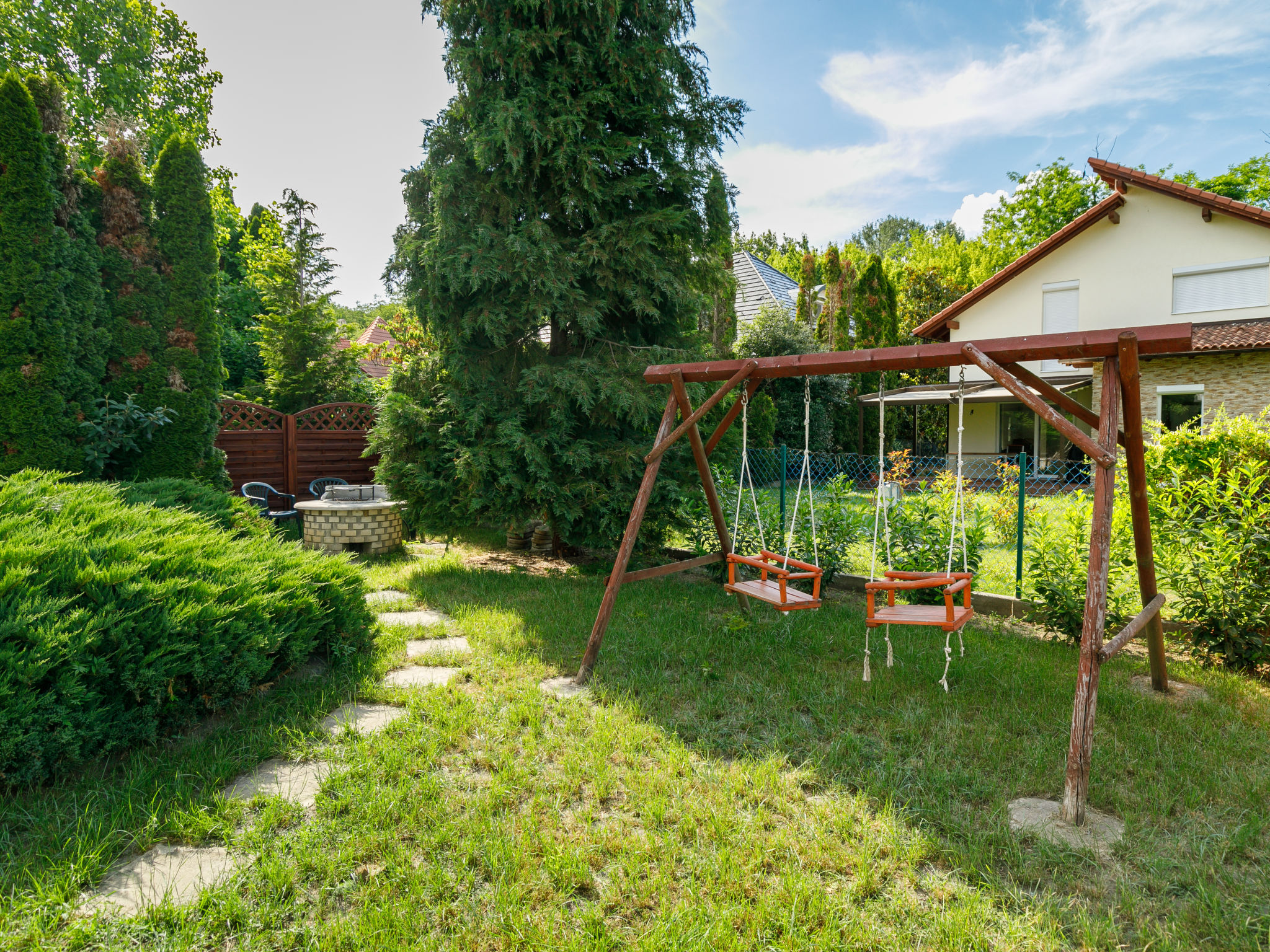 Foto 25 - Casa de 4 habitaciones en Balatonszárszó con piscina privada y jardín