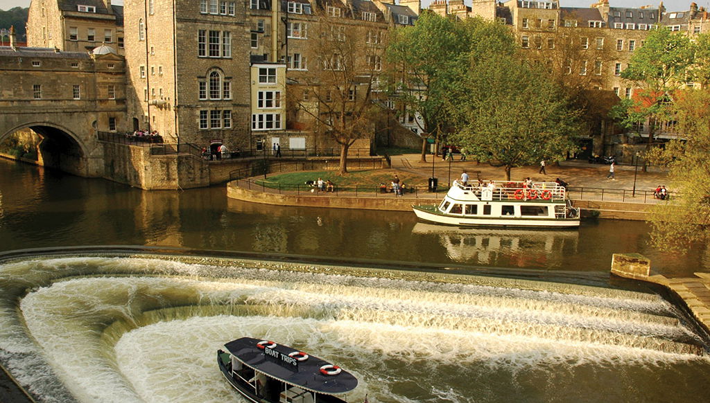 Stonehenge and an Afternoon in Bath with Optional Entry to the Roman Baths – Full-Day Bus Tour - Foto 1
