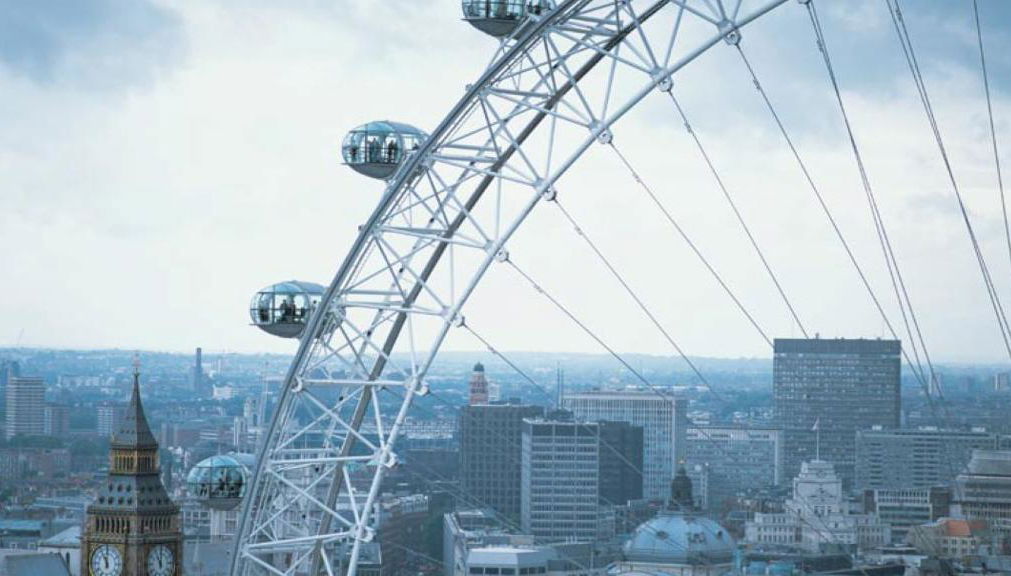 Vintage Open Top Bus Tour with Thames River Cruise and London Eye - Foto 1