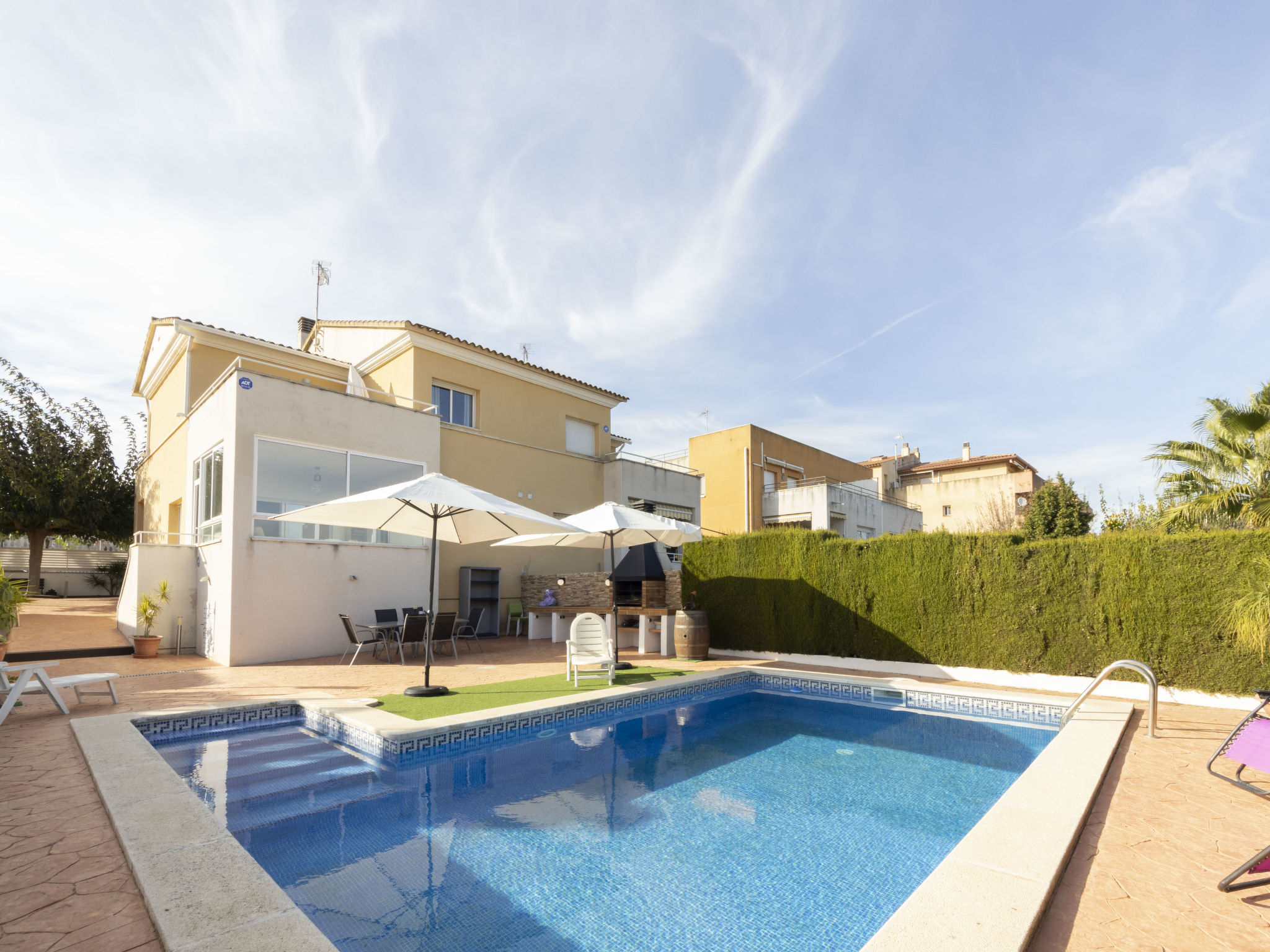 Foto 1 - Casa de 4 habitaciones en La Pobla de Montornès con piscina privada y jardín