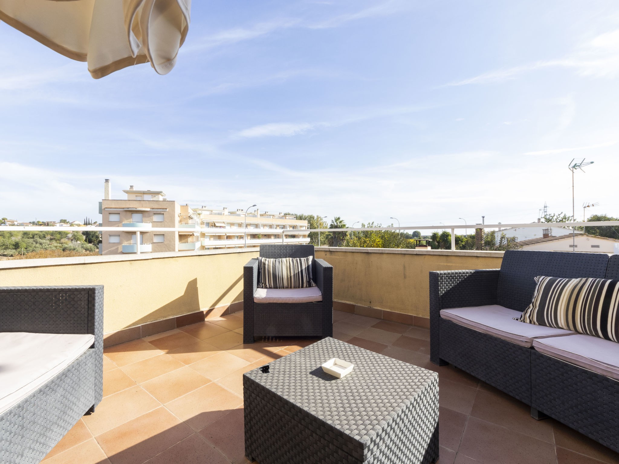 Photo 26 - Maison de 4 chambres à La Pobla de Montornès avec piscine privée et vues à la mer