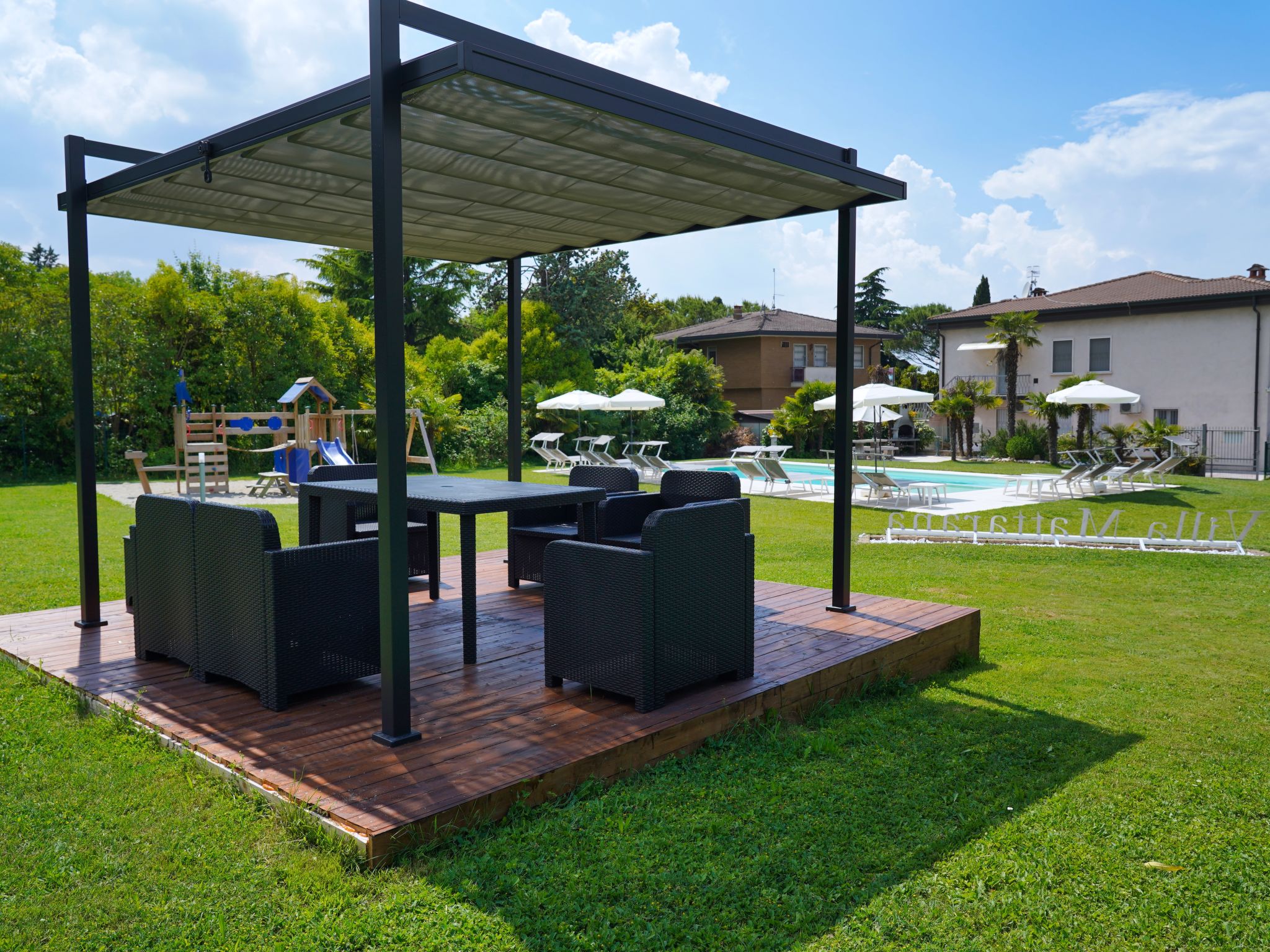 Foto 2 - Appartamento con 2 camere da letto a Lazise con piscina e vista sulle montagne