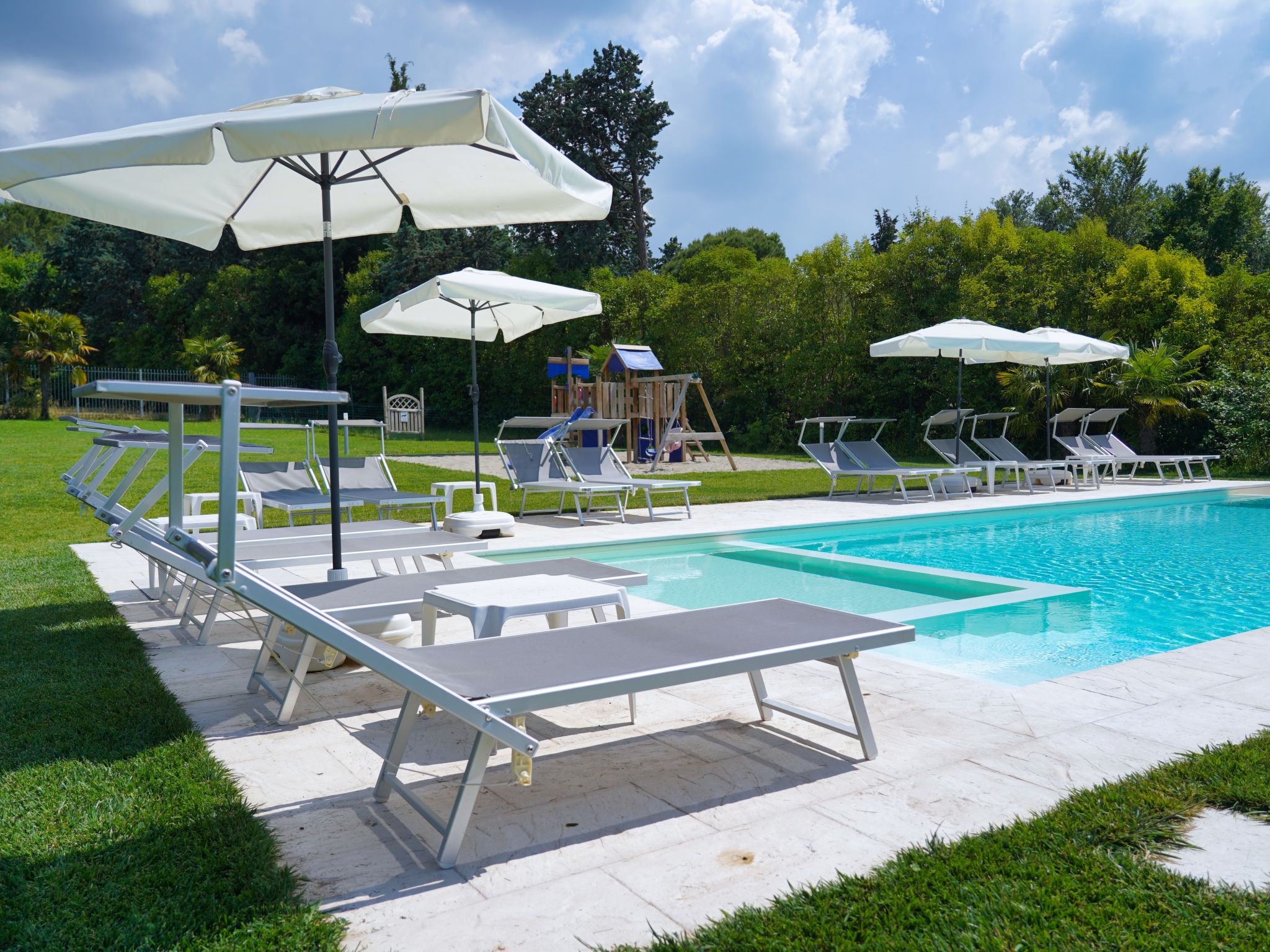 Foto 6 - Appartamento con 2 camere da letto a Lazise con piscina e vista sulle montagne