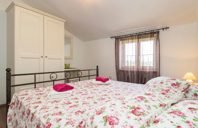 Casa de 3 quartos em Tinjan com piscina privada e jardim - Foto 24