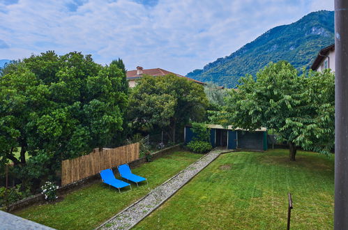 Foto 3 - Apartamento de 2 quartos em Dongo com jardim e vista para a montanha