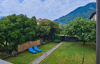 Foto 3 - Apartamento de 2 quartos em Dongo com jardim e vista para a montanha