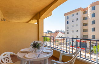 Photo 2 - Appartement de 2 chambres à Roses avec piscine et jardin