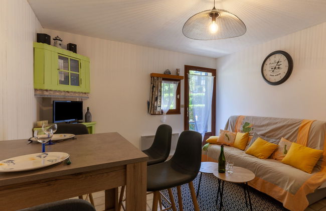 2 bedroom Apartment in Varaville with terrace - Photo 3