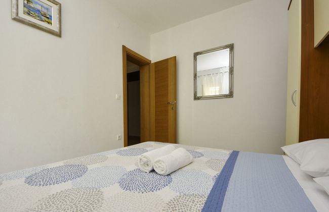 4 bedroom Apartment in Jasenice - Photo 8