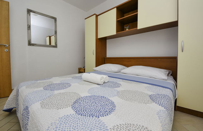 4 bedroom Apartment in Jasenice - Photo 10