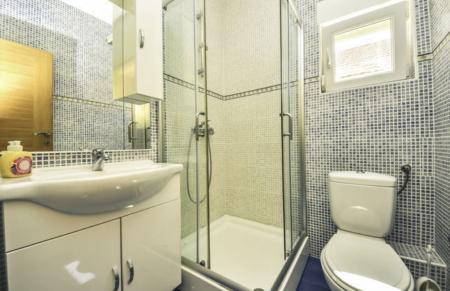 4 bedroom Apartment in Jasenice - Photo 16