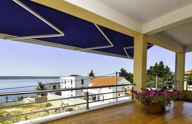 4 bedroom Apartment in Jasenice - Photo 6