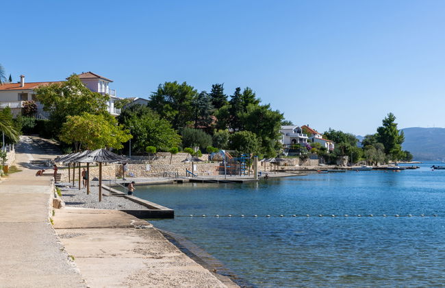 4 bedroom Apartment in Jasenice - Photo 29