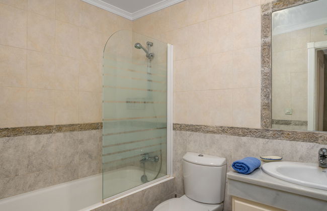 Appartement de 3 chambres à Estepona avec piscine et jardin - Photo 15