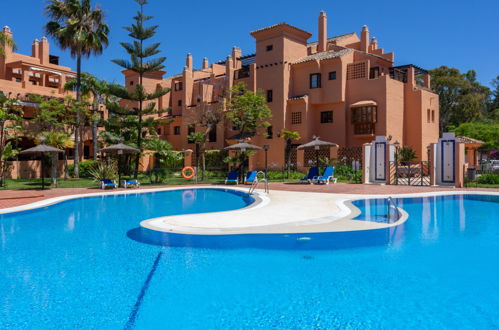 Foto 1 - Apartamento de 2 quartos em Estepona com piscina e jardim