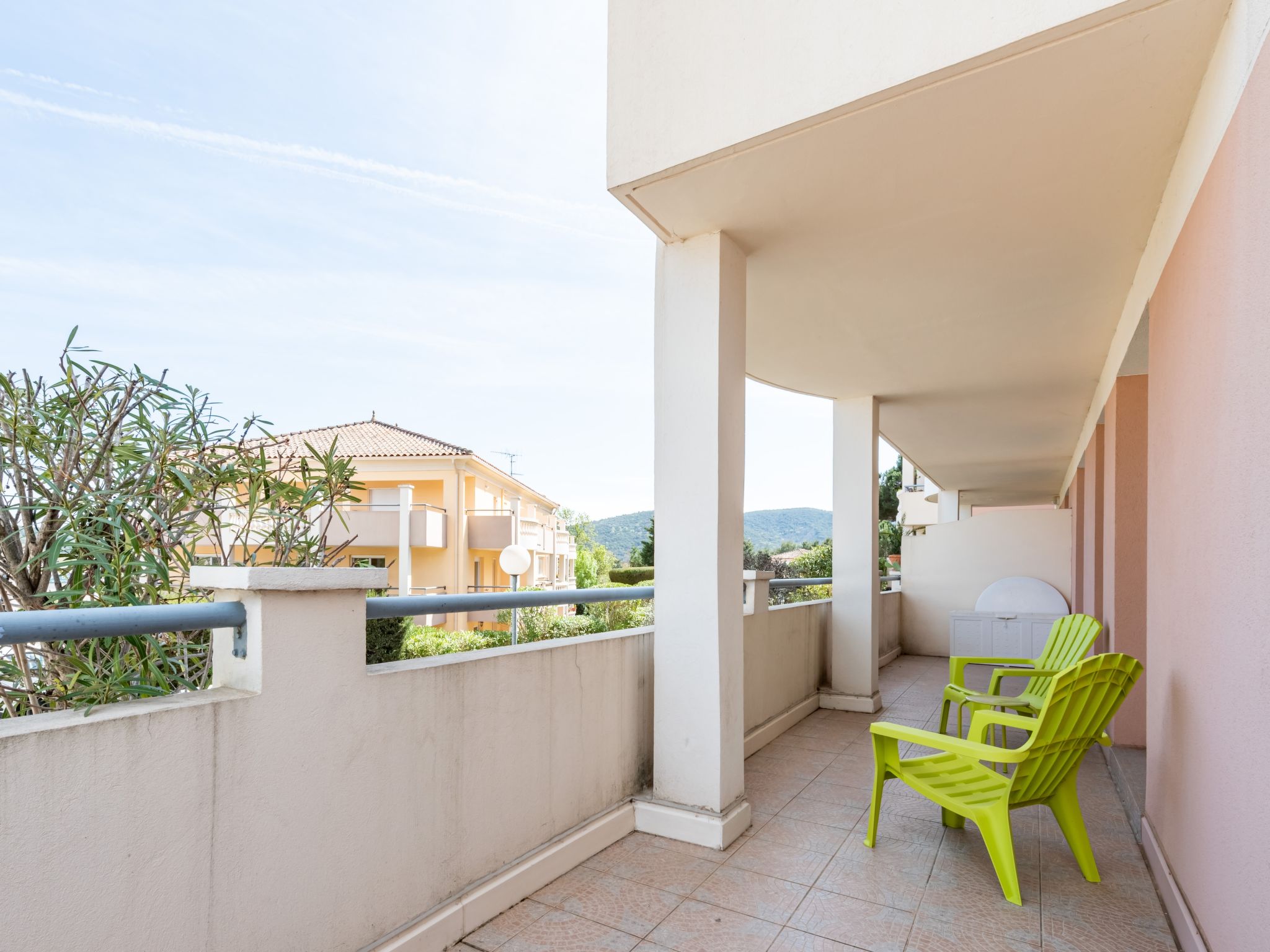 Photo 5 - Appartement de 1 chambre à Cogolin avec piscine et terrasse