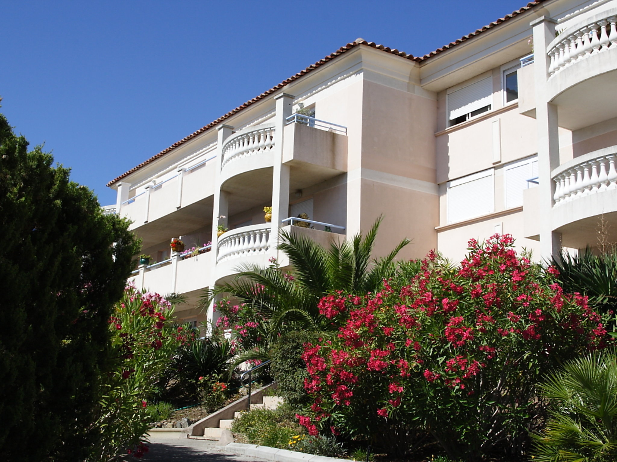 Photo 16 - 1 bedroom Apartment in Cogolin with swimming pool and sea view