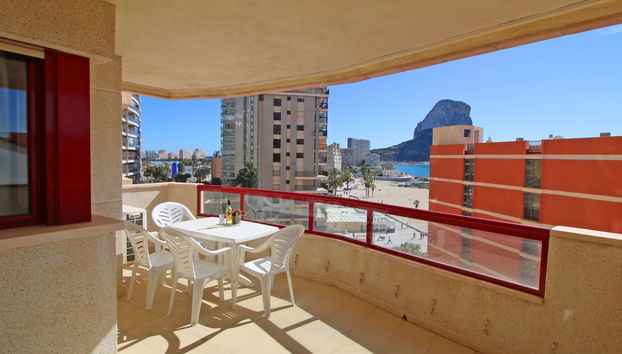 Appartamento con 2 camere da letto a Calp con piscina e terrazza - Foto 2