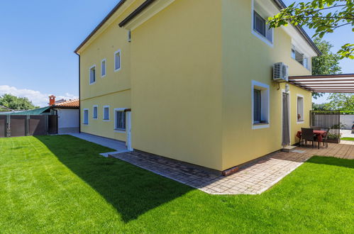 Photo 16 - 1 bedroom Apartment in Poreč with swimming pool and garden