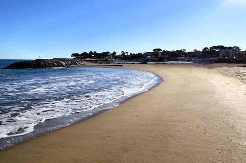 Foto 46 - Casa de 4 quartos em Fréjus com piscina privada e vistas do mar